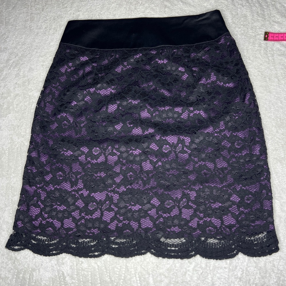 Twenty One Black Purple Floral Lace Mini Skirt Satin Waist Scalloped Hem Medium